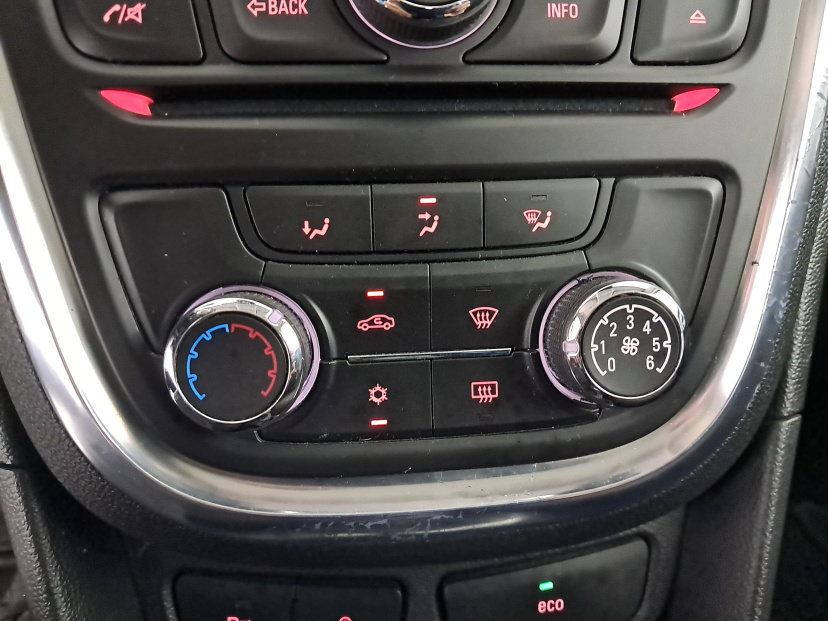 Opel Mokka, 2013