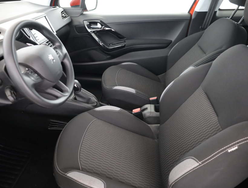 Peugeot 208, 2016