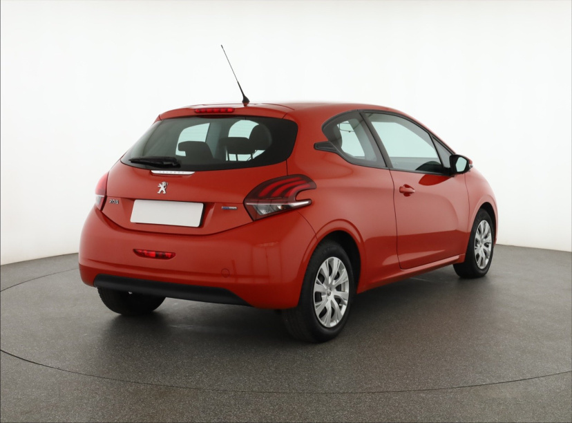 Peugeot 208, 2016