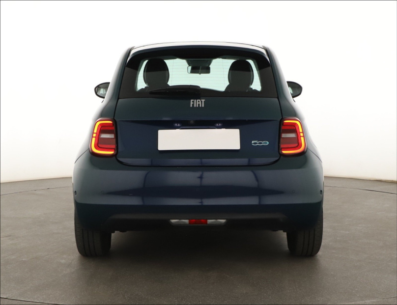 Fiat 500e, 2023