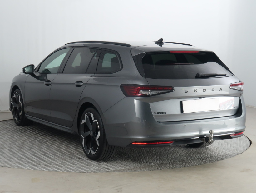 Škoda Superb, 2025