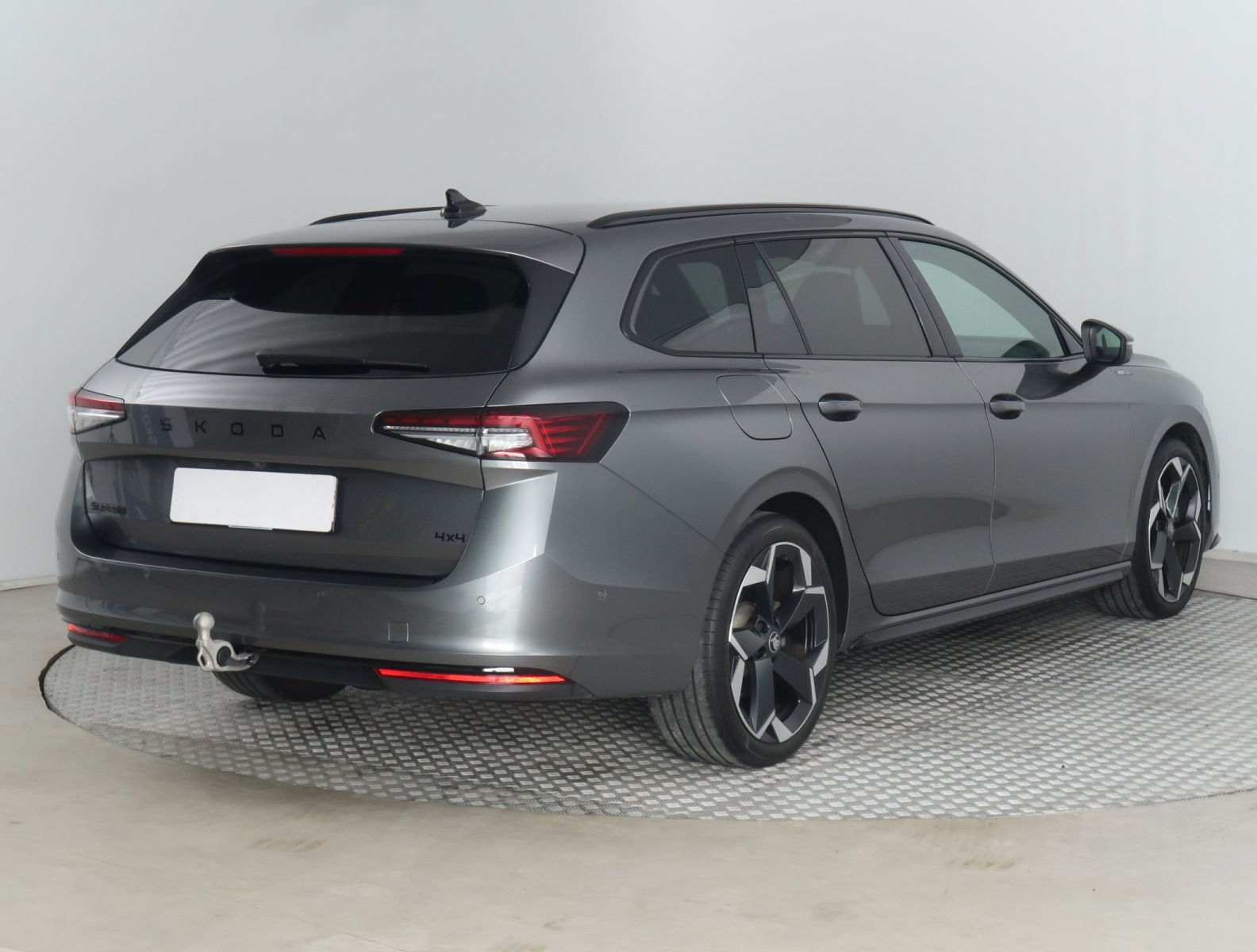Škoda Superb - 2025