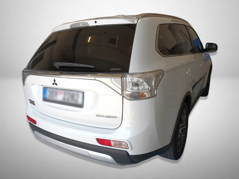 Mitsubishi Outlander, 2016