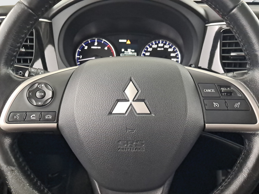 Mitsubishi Outlander, 2016