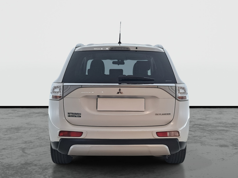 Mitsubishi Outlander, 2016