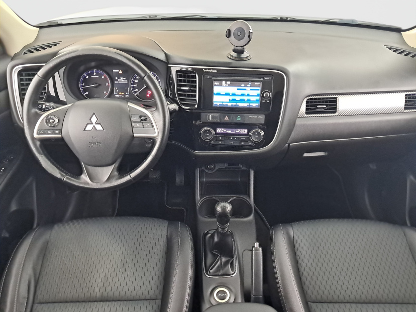 Mitsubishi Outlander, 2016