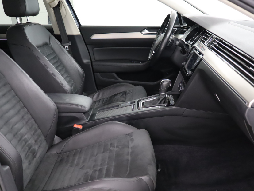 Volkswagen Passat, 2016