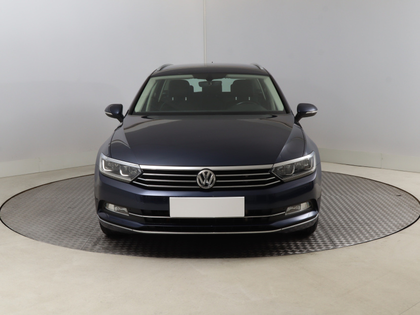 Volkswagen Passat, 2016