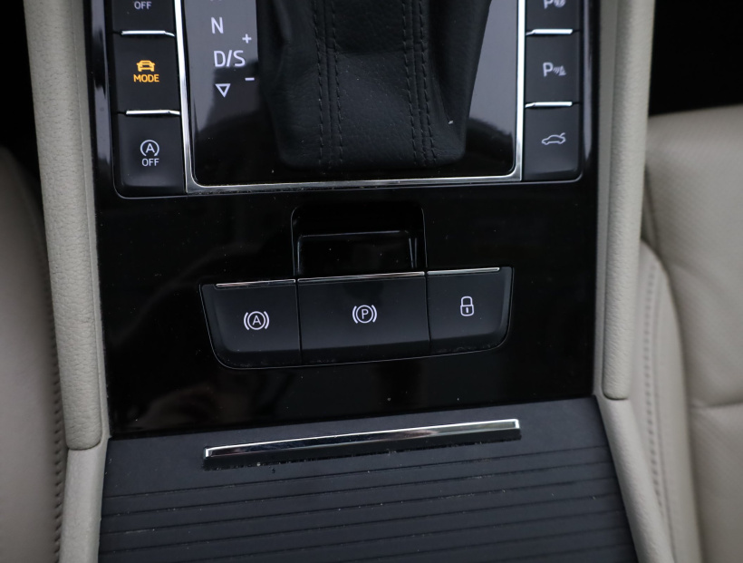 Škoda Superb, 2015