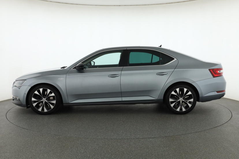 Škoda Superb, 2015