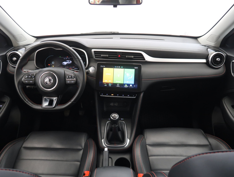 MG ZS SUV, 2023