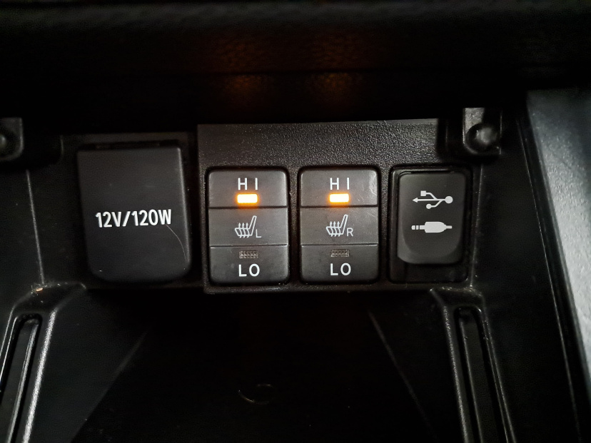 Toyota Auris, 2015