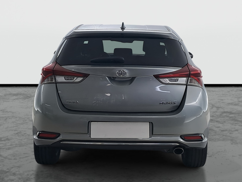 Toyota Auris, 2015