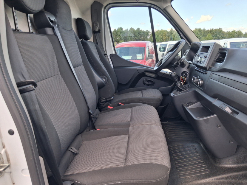 Renault Master, 2024