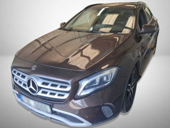Mercedes-Benz GLA 200 d 4MATIC