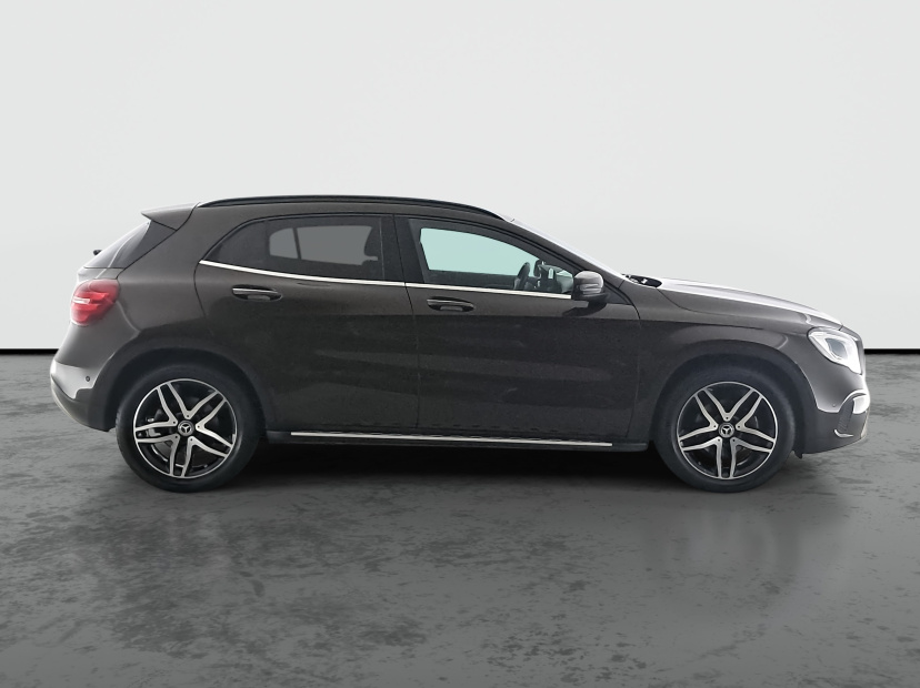 Mercedes-Benz GLA, 2017
