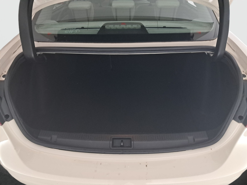 Renault Fluence, 2015