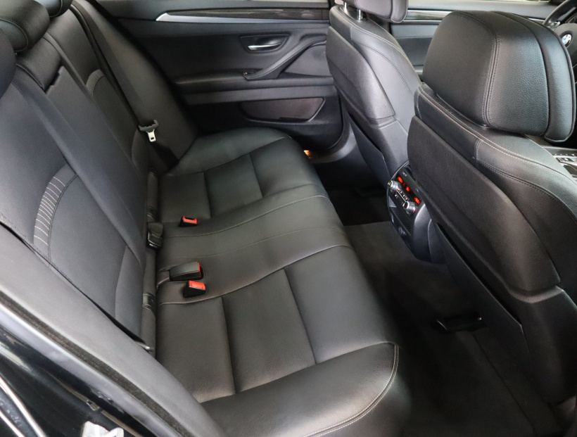 BMW 5, 2015