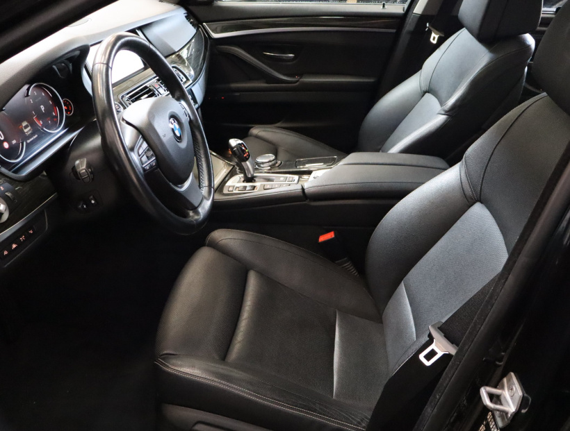 BMW 5, 2015