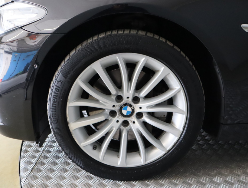 BMW 5, 2015