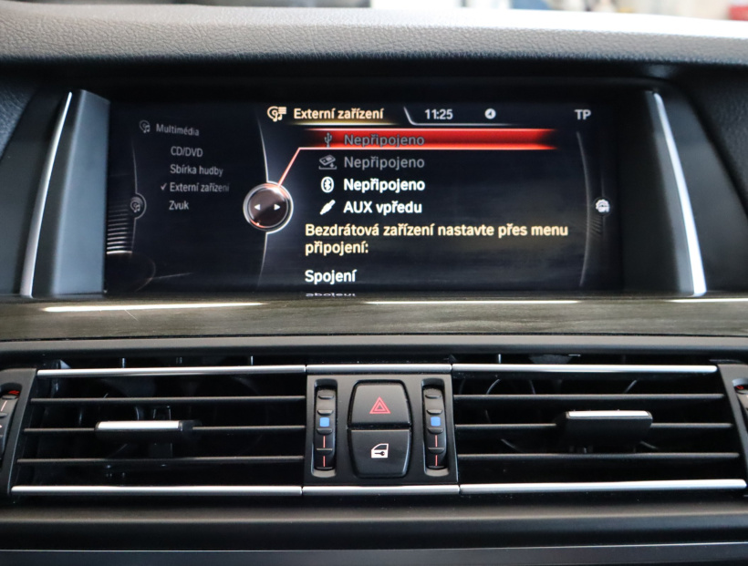 BMW 5, 2015