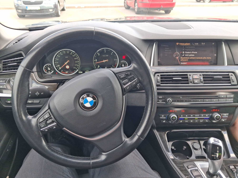 BMW 5, 2015