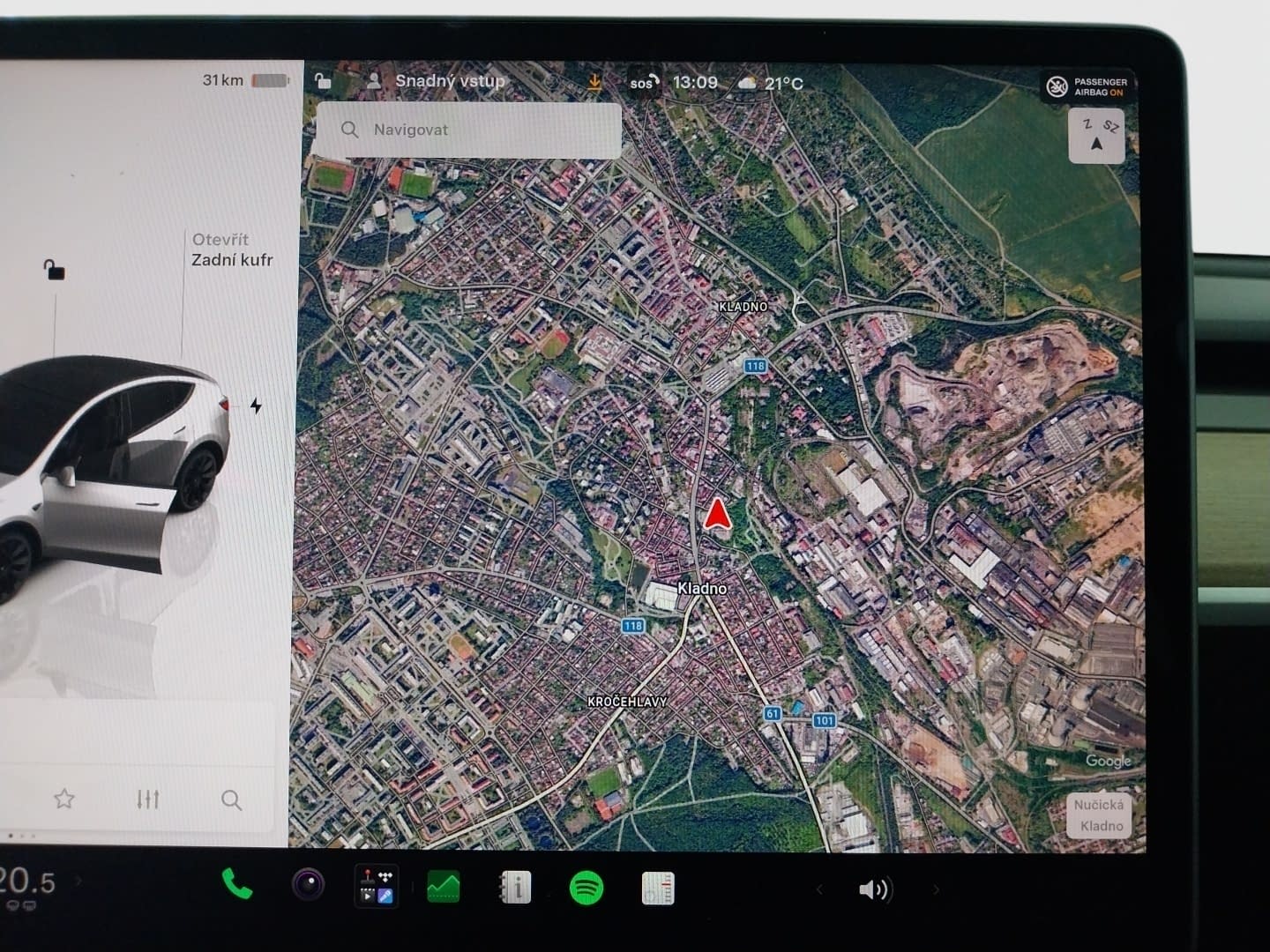 Tesla Model Y Long Range AWD – fotografie 26