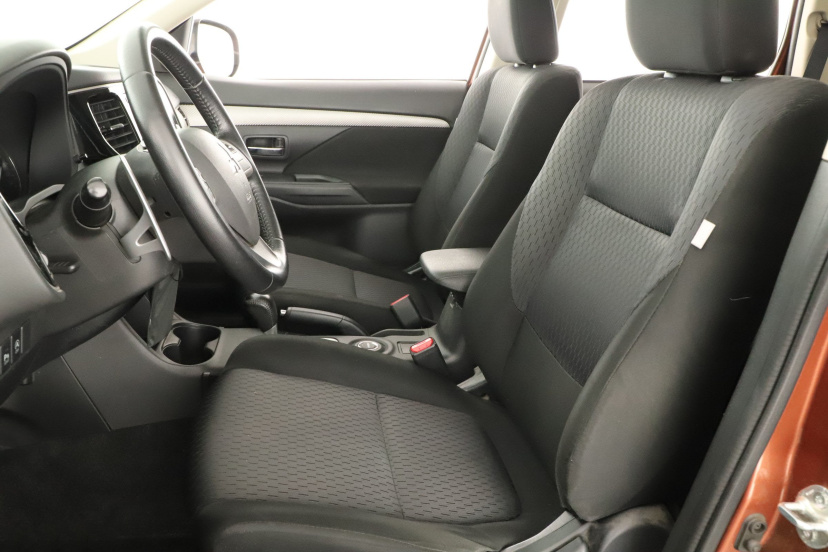 Mitsubishi Outlander, 2012