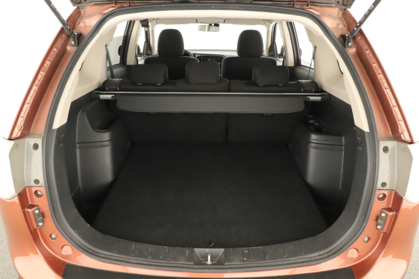 Mitsubishi Outlander, 2012