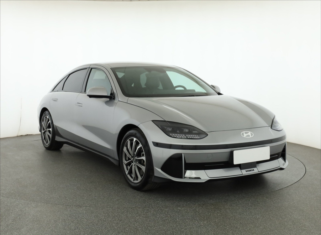Hyundai Ioniq 6, 2023
