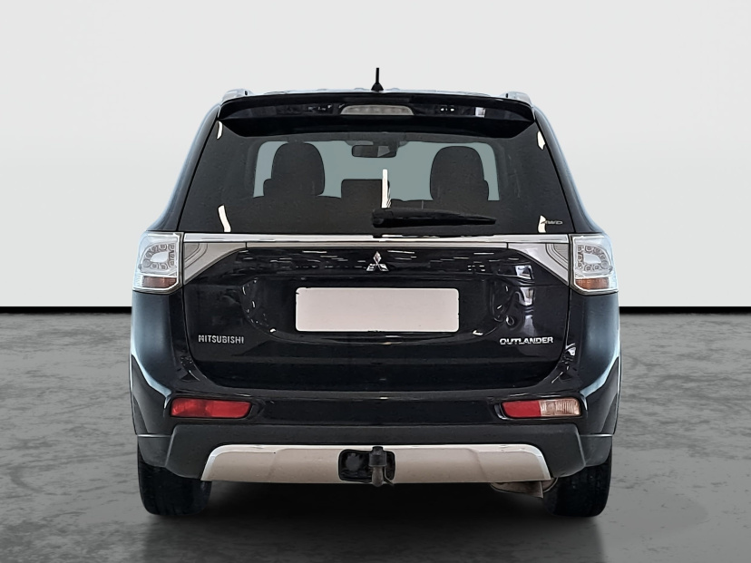 Mitsubishi Outlander, 2015
