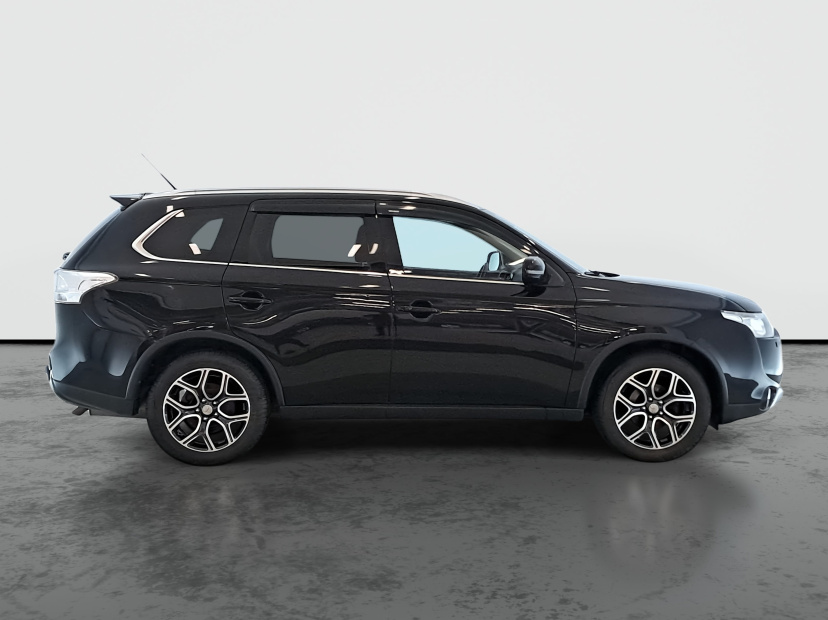 Mitsubishi Outlander, 2015