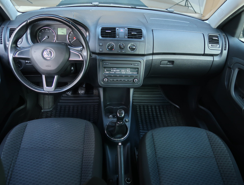 Škoda Roomster, 2015