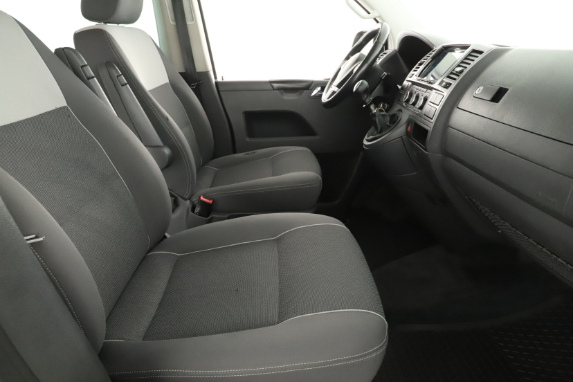 Volkswagen Multivan, 2011