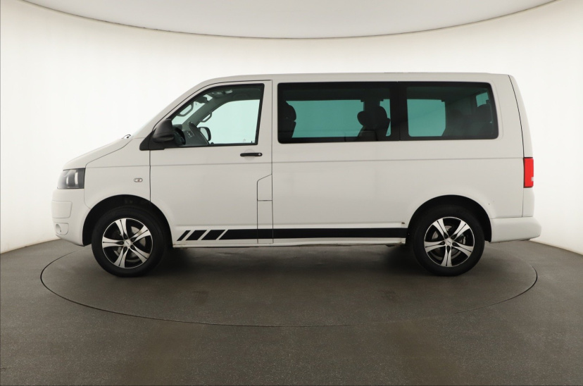 Volkswagen Multivan, 2011