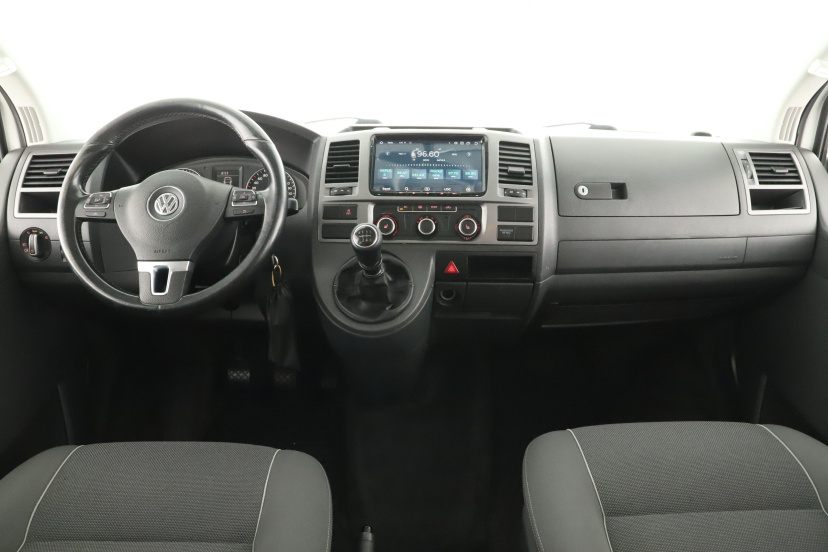 Volkswagen Multivan, 2011