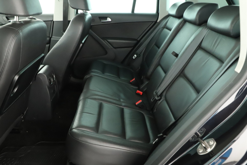 Volkswagen Tiguan, 2010