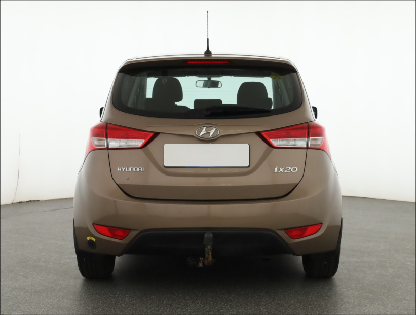 Hyundai ix20, 2013