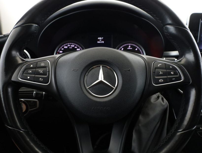 Mercedes-Benz C, 2016