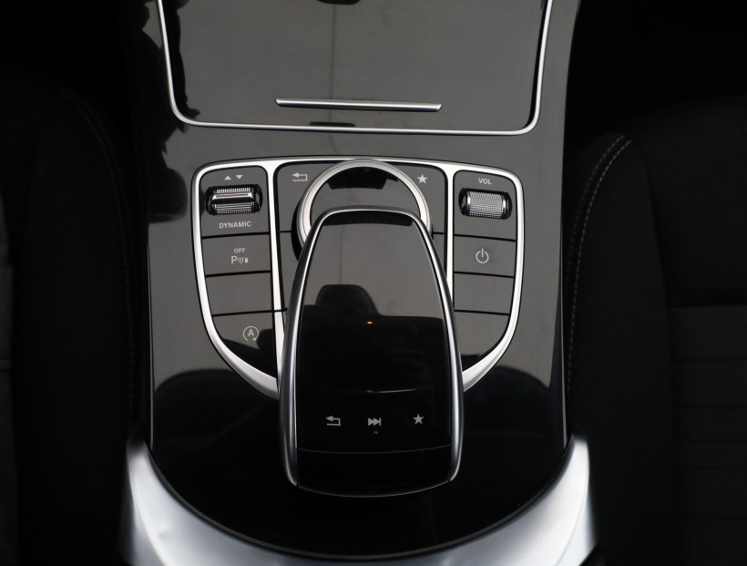 Mercedes-Benz C, 2016