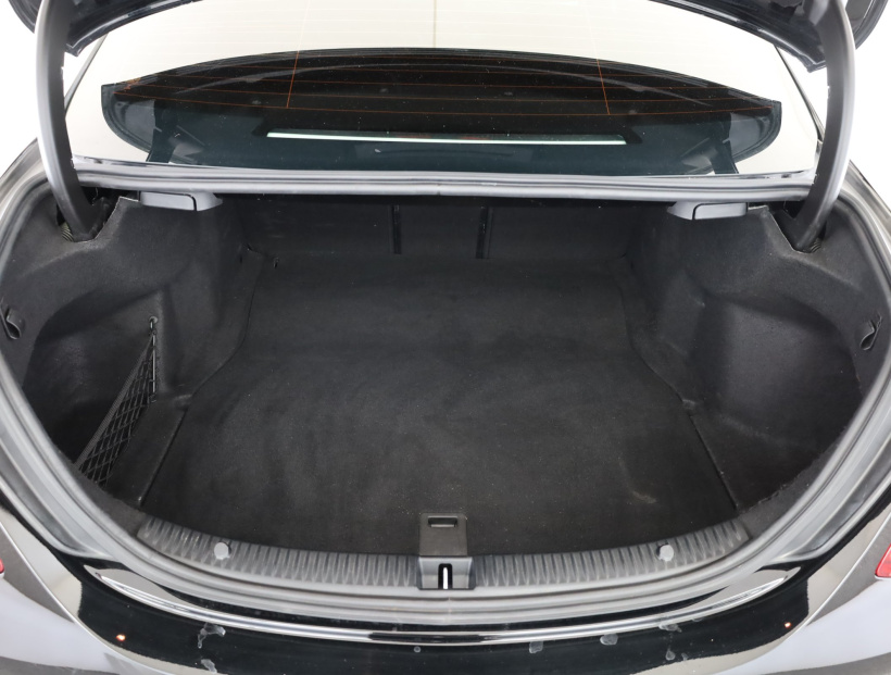 Mercedes-Benz C, 2016