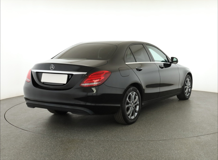 Mercedes-Benz C, 2016