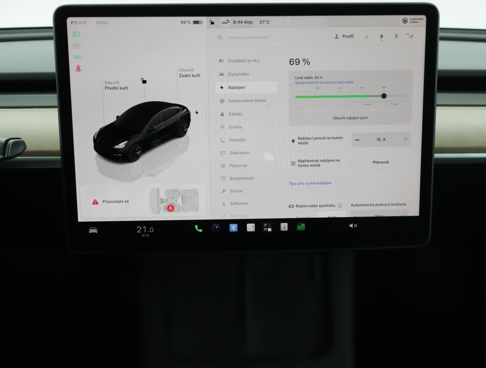 Tesla Model 3 Long Range AWD – fotografie 17