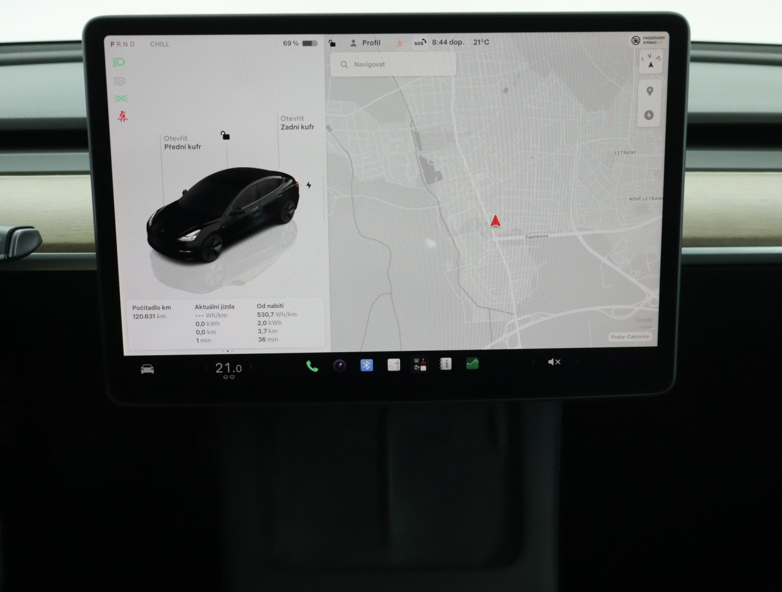 Tesla Model 3 Long Range AWD – fotografie 18
