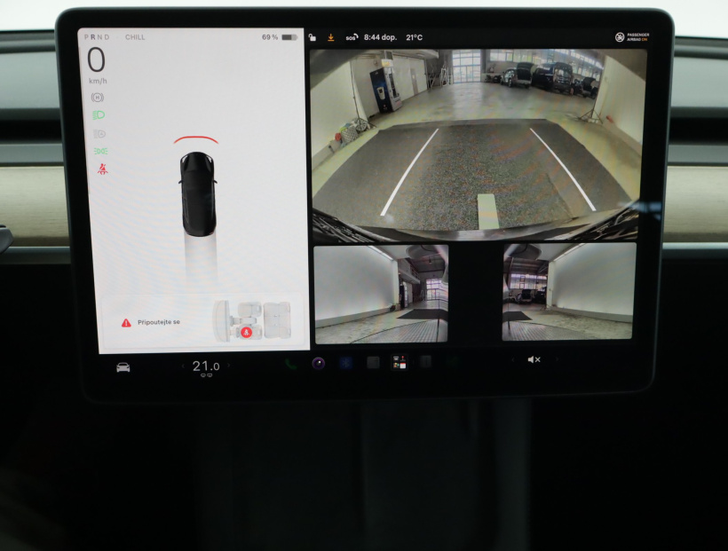 Tesla Model 3, 2022