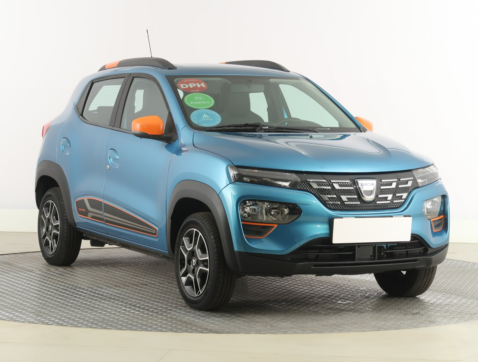 Dacia Spring Electric 45 (27 kWh), 2023, klima, Infotainment