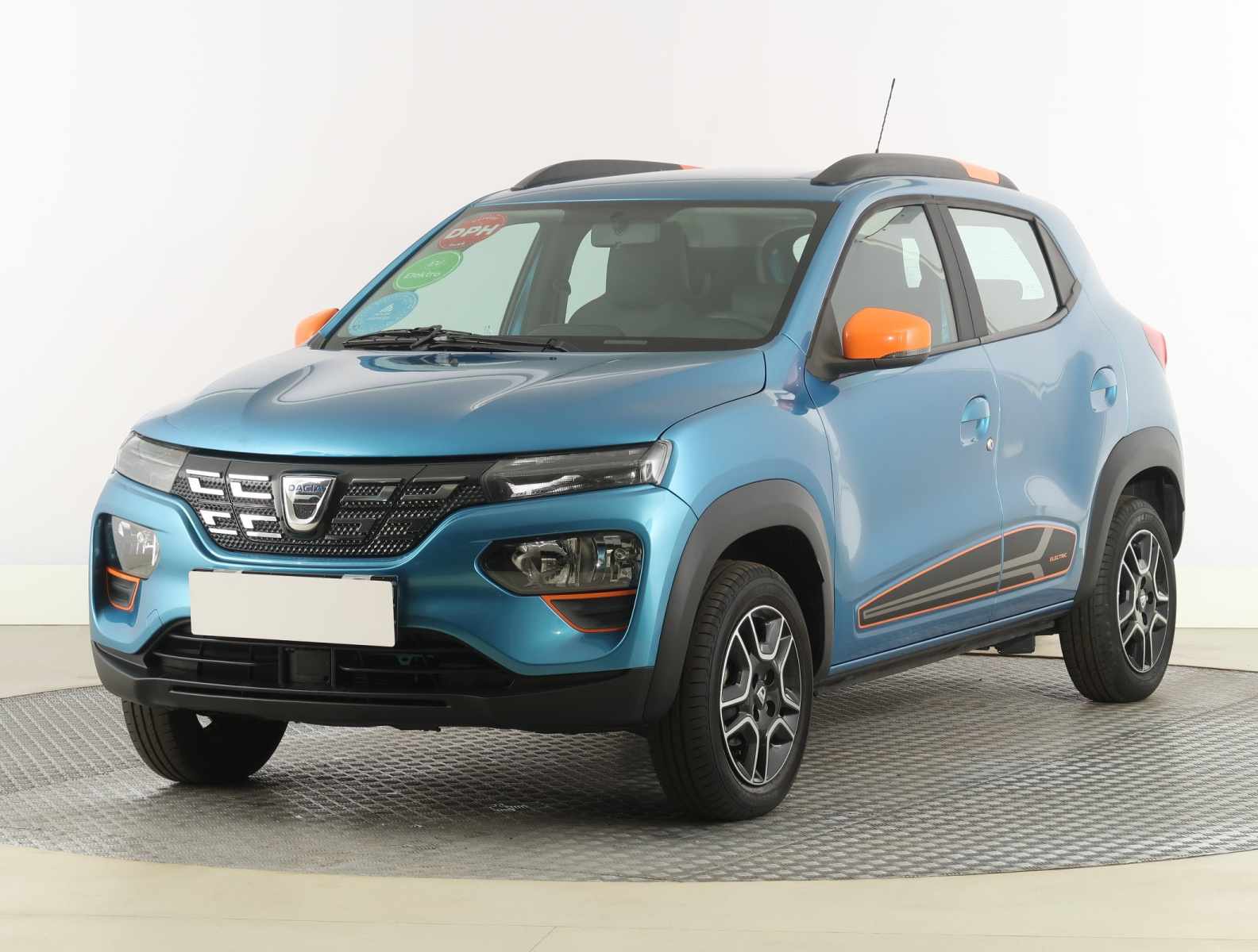 Dacia Spring Electric 45 (27 kWh), 2023, klima, Infotainment 3