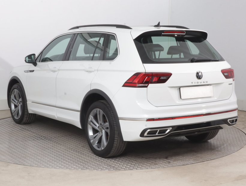 Volkswagen Tiguan, 2022
