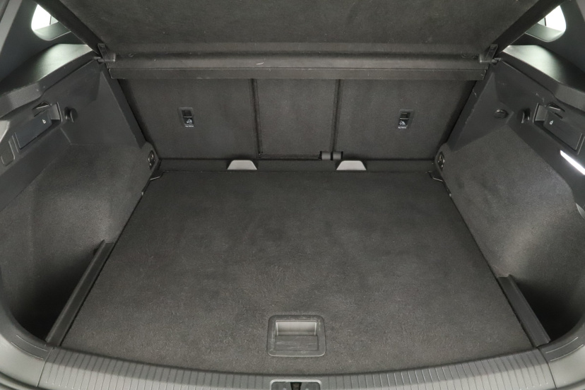 Volkswagen Tiguan, 2022
