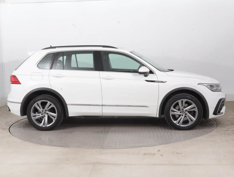 Volkswagen Tiguan, 2022
